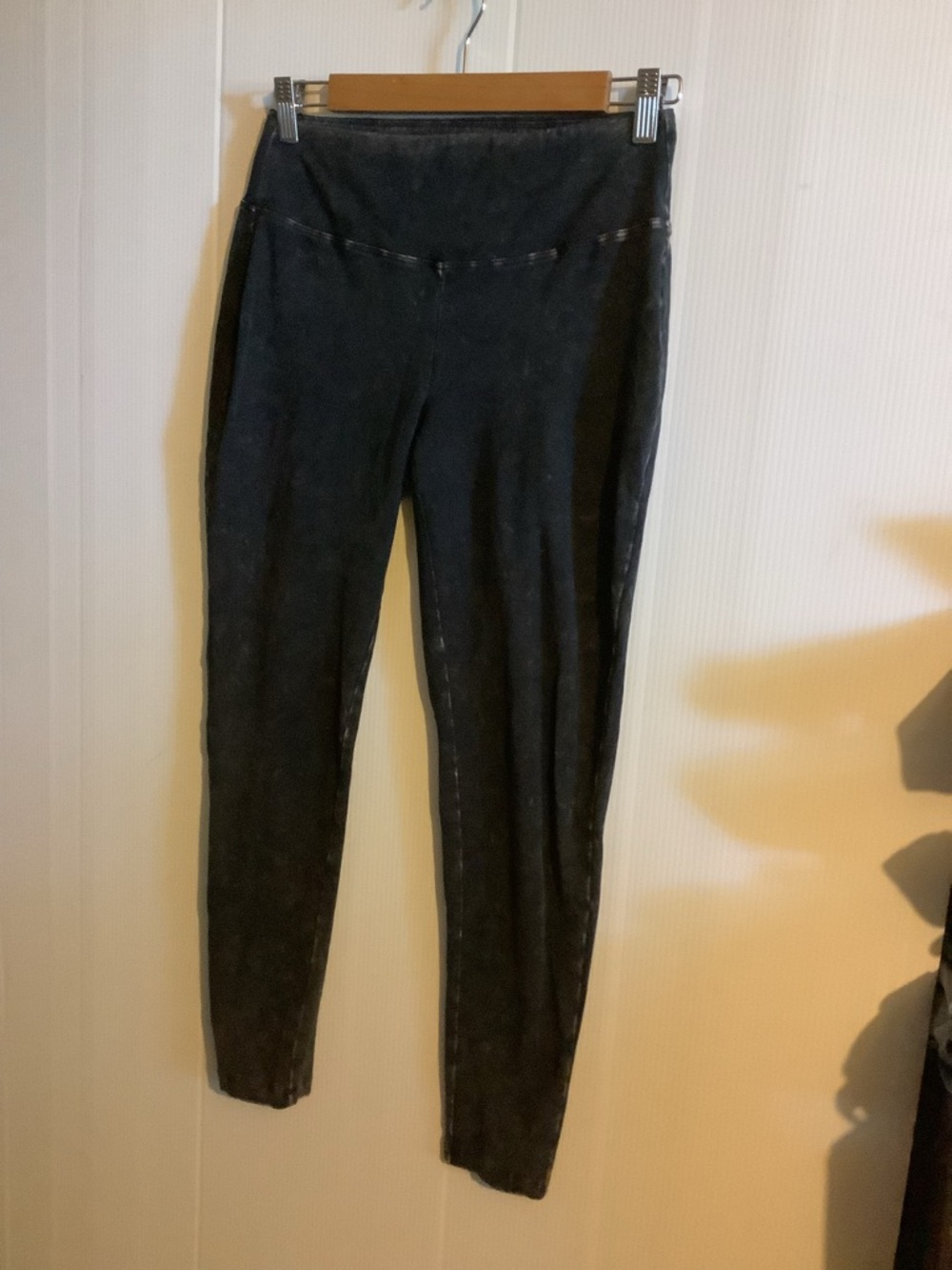 Zenana High-Rise Black Stretch Leggings